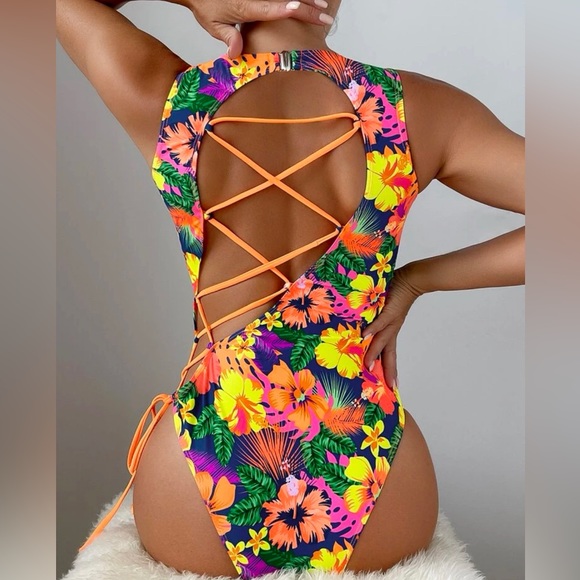 Floral Lace Cover Top Swimsuit